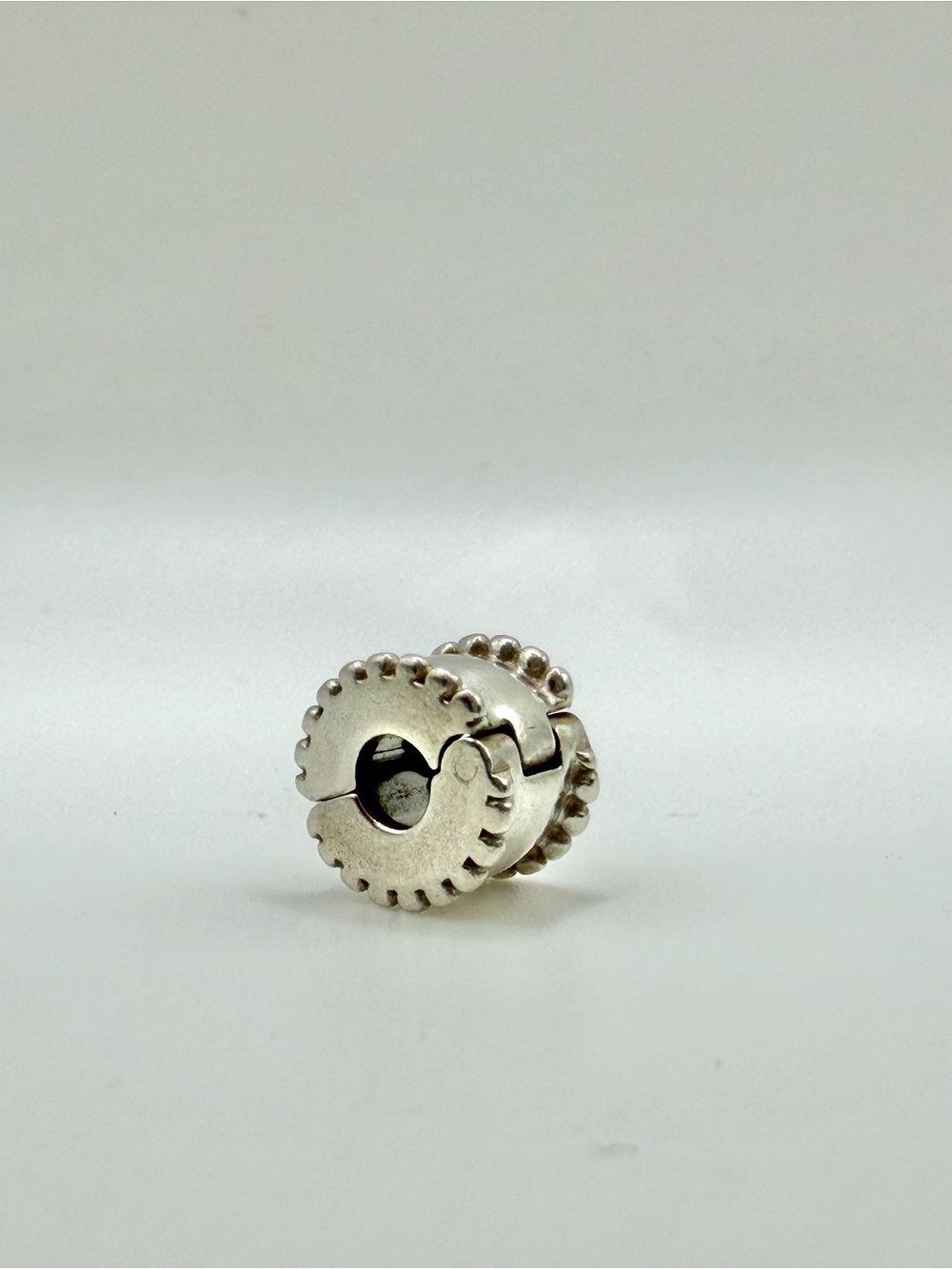 Pandora 790267 Double Wreath Beaded Clip Charm Sterling Silver Retired C012